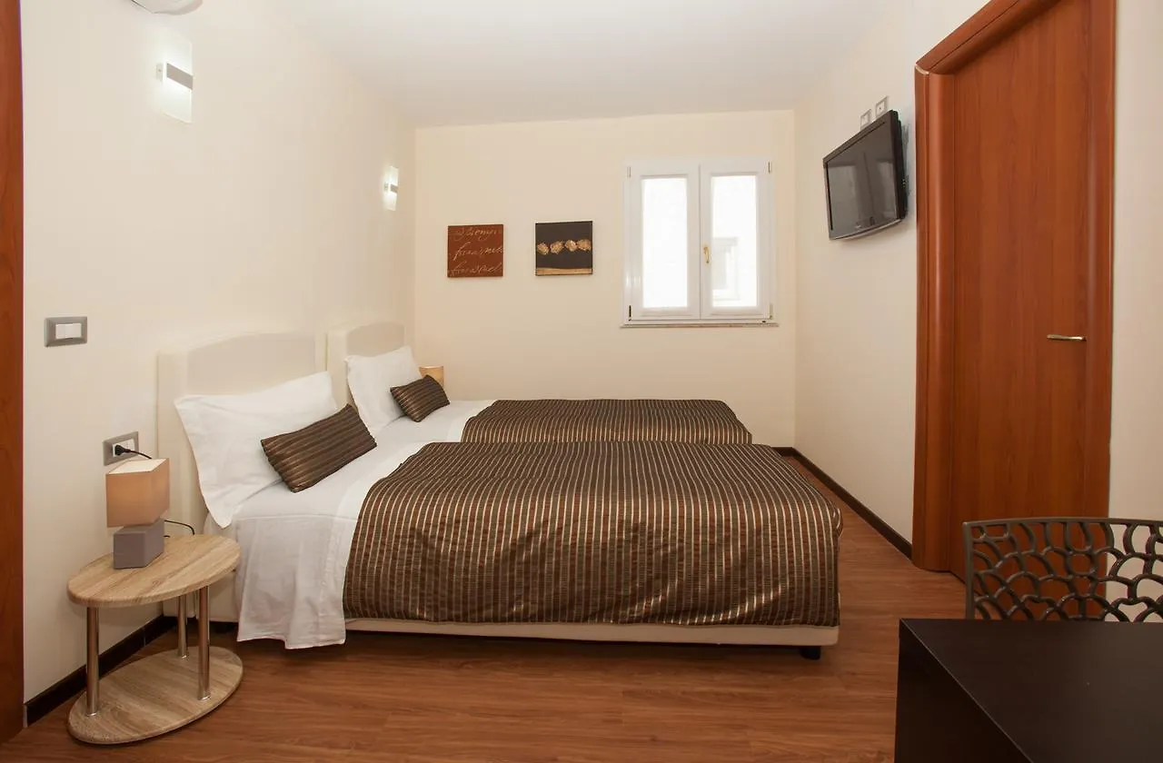** Couette-café B&B Night&Day Reggio de Calabre Italie
